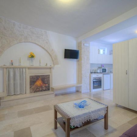 Trulli La Piazzetta By Rentbeat Apartment Cocolicchio Exterior photo